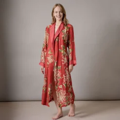 Red Chrysanthemum Dressing Gown><noscript><img width=